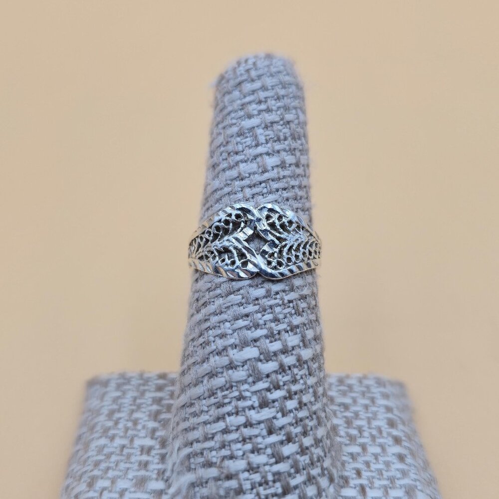 Size 6.75 Sterling Silver Filigree Style Unique Band Ring A5199